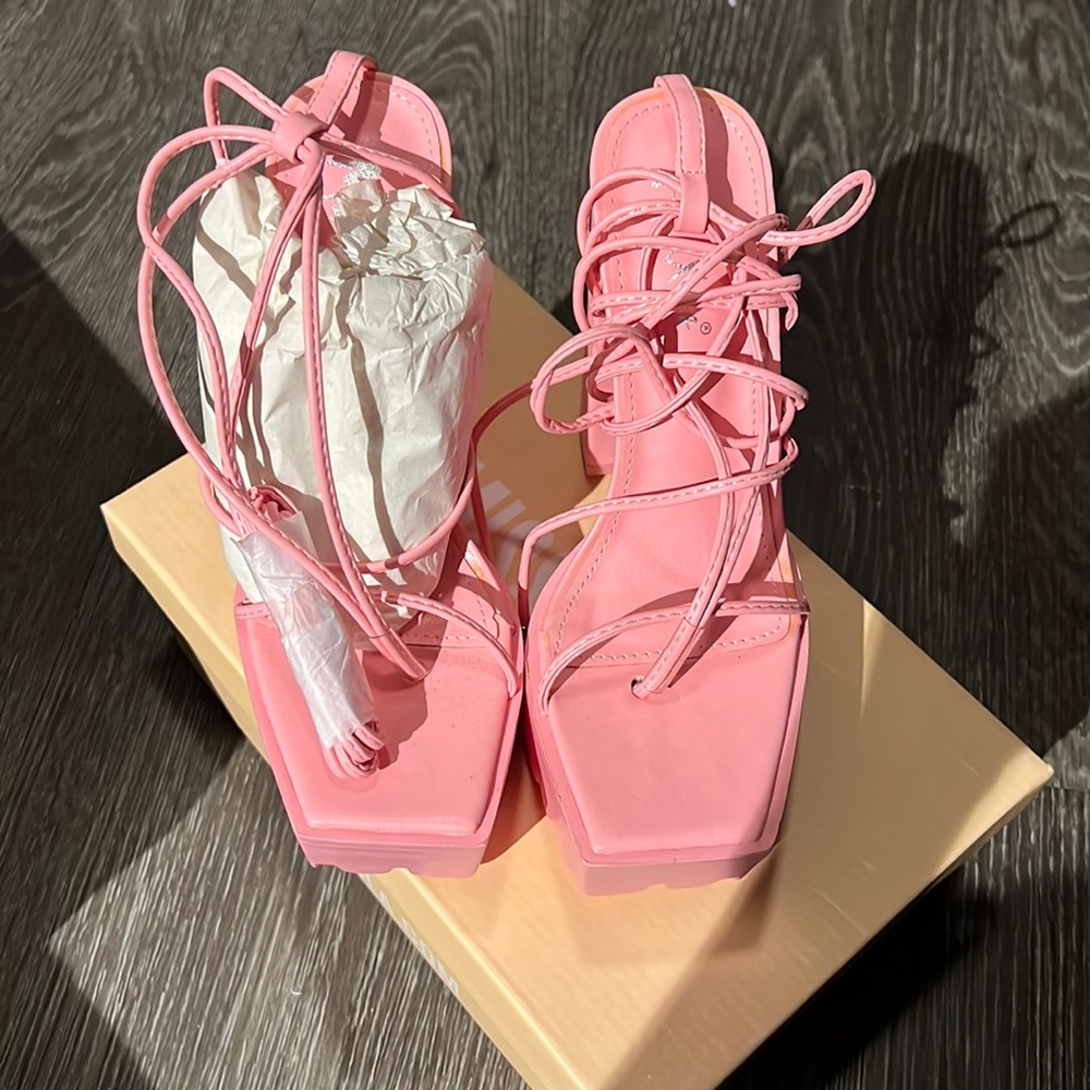 Miss Lola Pink heels